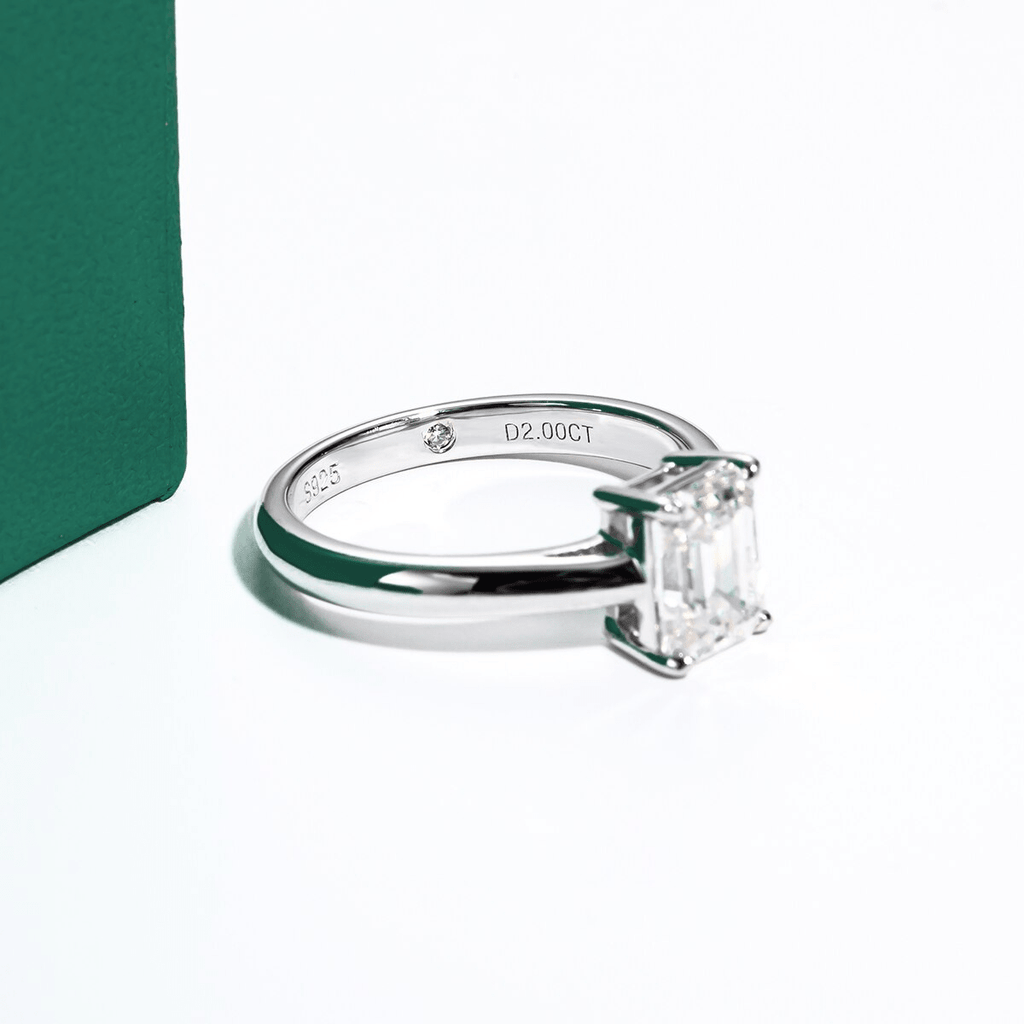 Anel Solitário Esmeralda Moissanite Moissanite - Momi Jewel