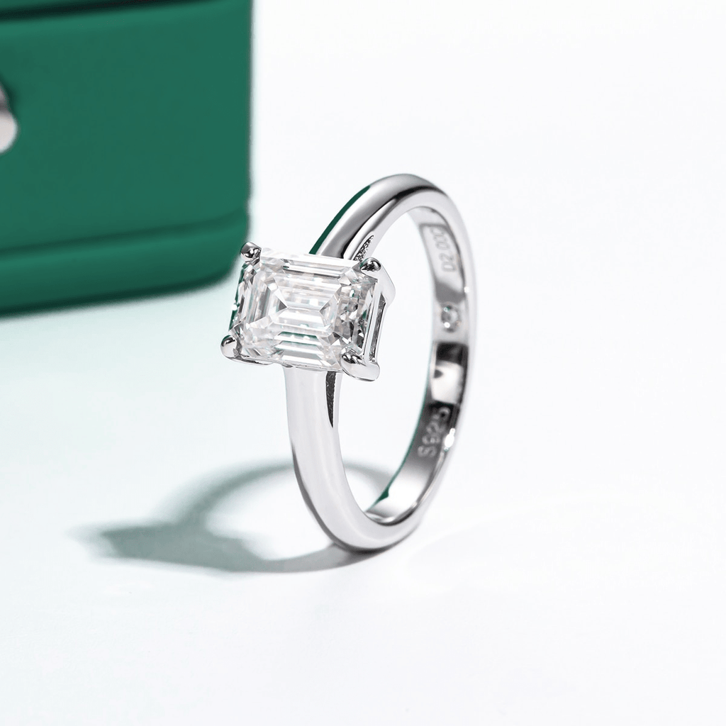 Anel Solitário Esmeralda Moissanite Moissanite - Momi Jewel