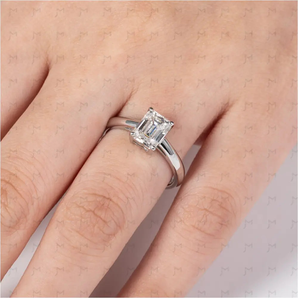 Anel Solitário Esmeralda Moissanite Anel Solitário