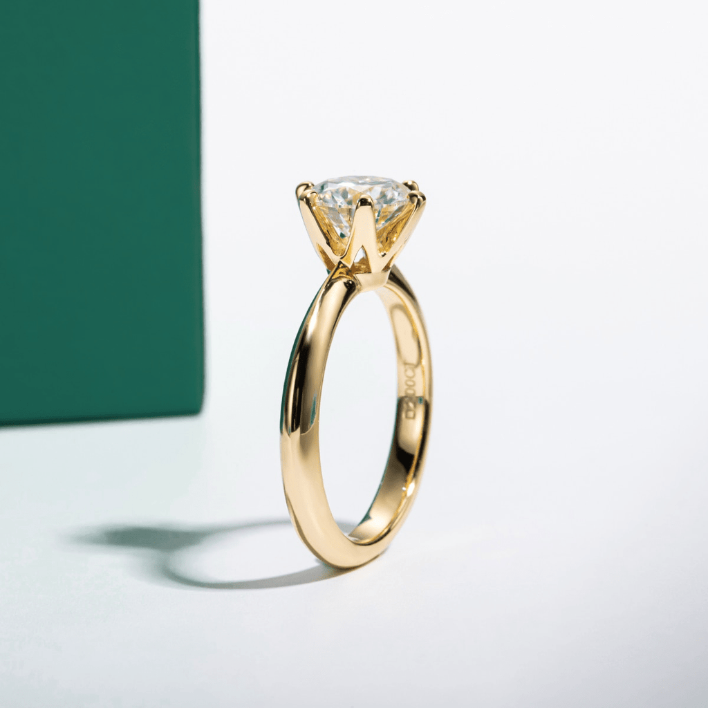 Anel Solitário Gold Moissanite Moissanite - Momi Jewel