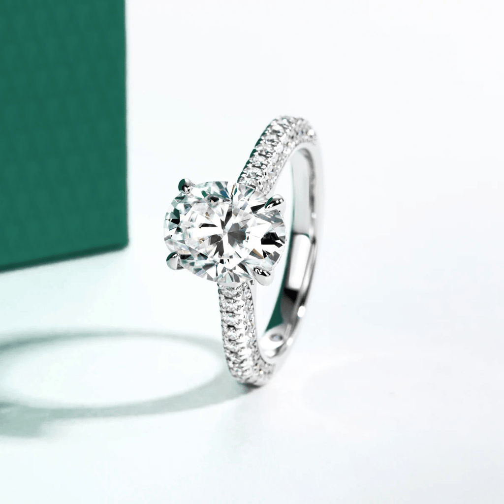 Anel Solitário Oval Pavé Moissanite Moissanite - Momi Jewel