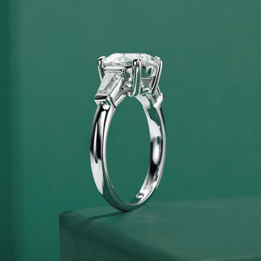 Anel Tríade Brilhante Moissanite Moissanite - Momi Jewel
