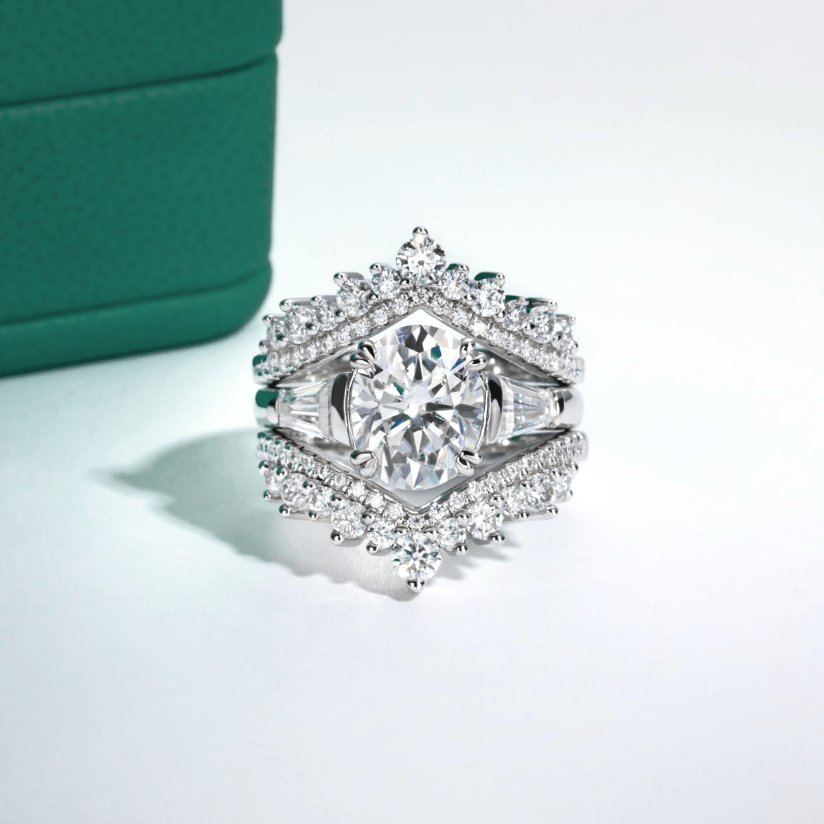 Anel Tríade Oval Moissanite Moissanite - Momi Jewel
