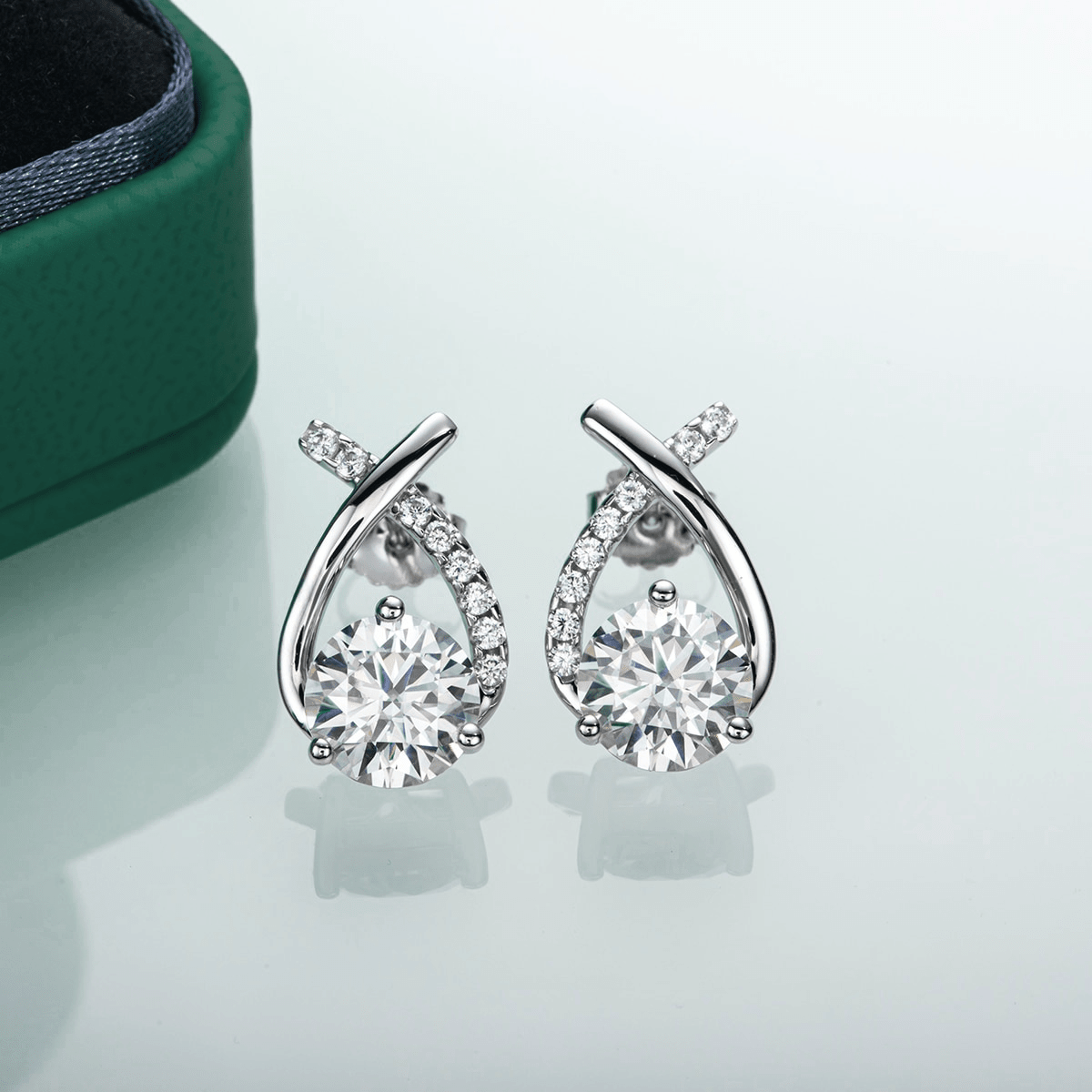 Brinco Aurora Moissanite Moissanite - Momi Jewel
