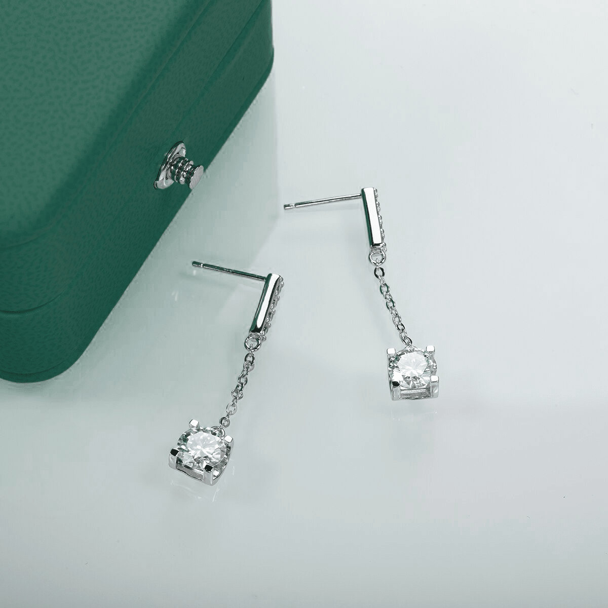 Brinco Celestial Moissanite Moissanite - Momi Jewel