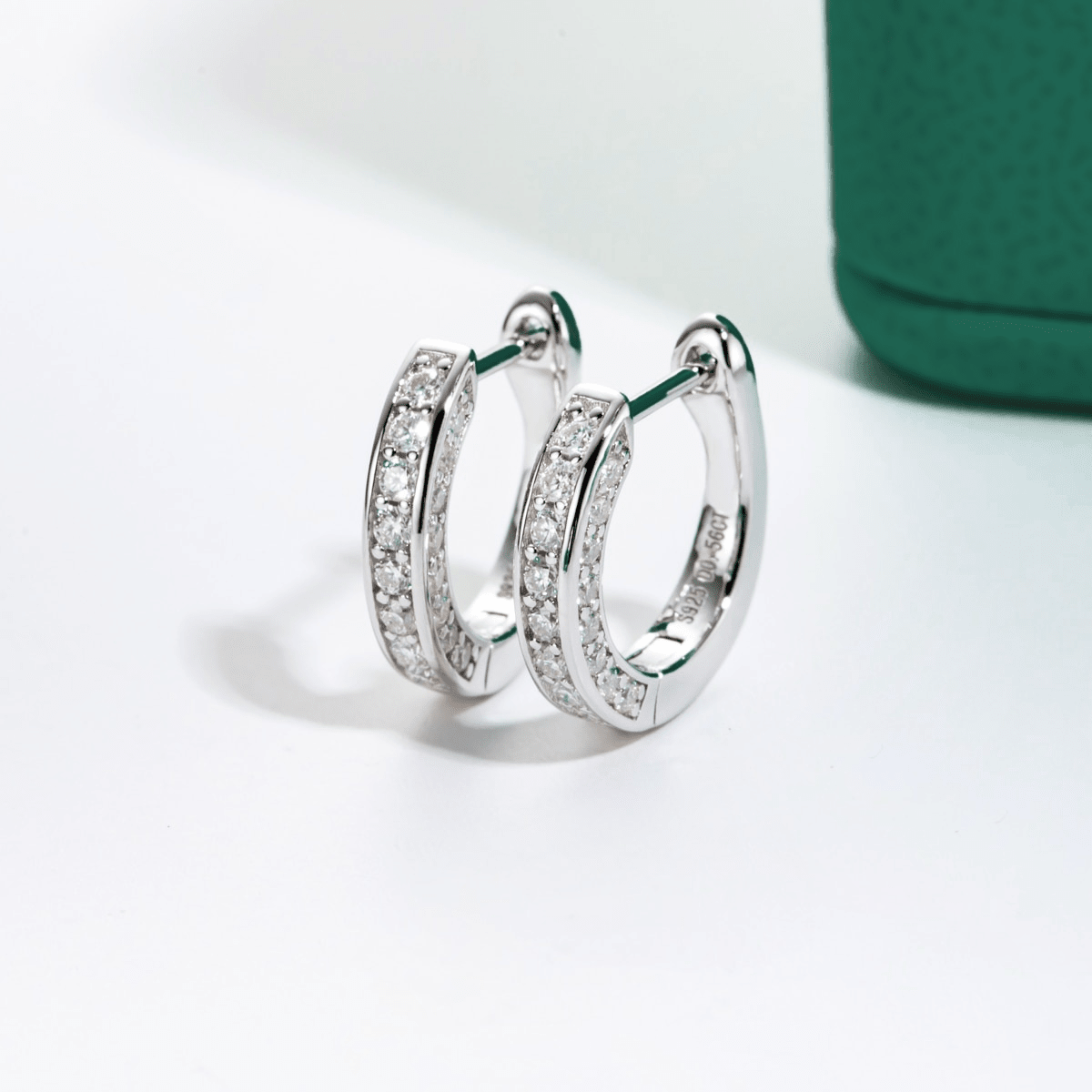 Brinco de Argola Luxury Moissanite Moissanite - Momi Jewel
