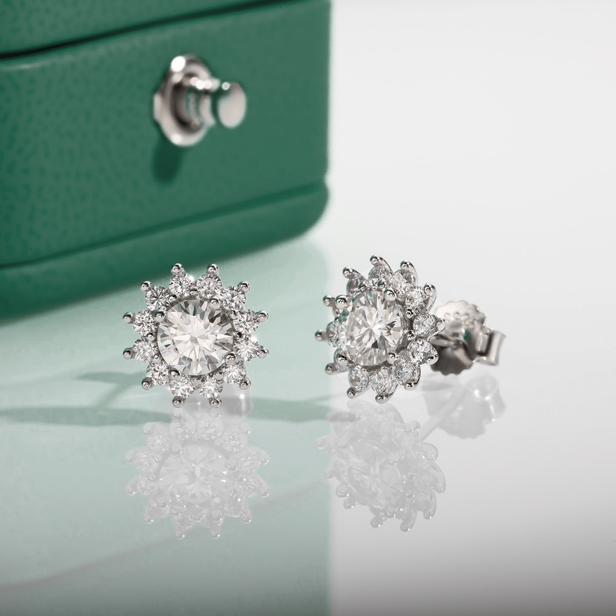 Brinco Girassol Moissanite Moissanite - Momi Jewel
