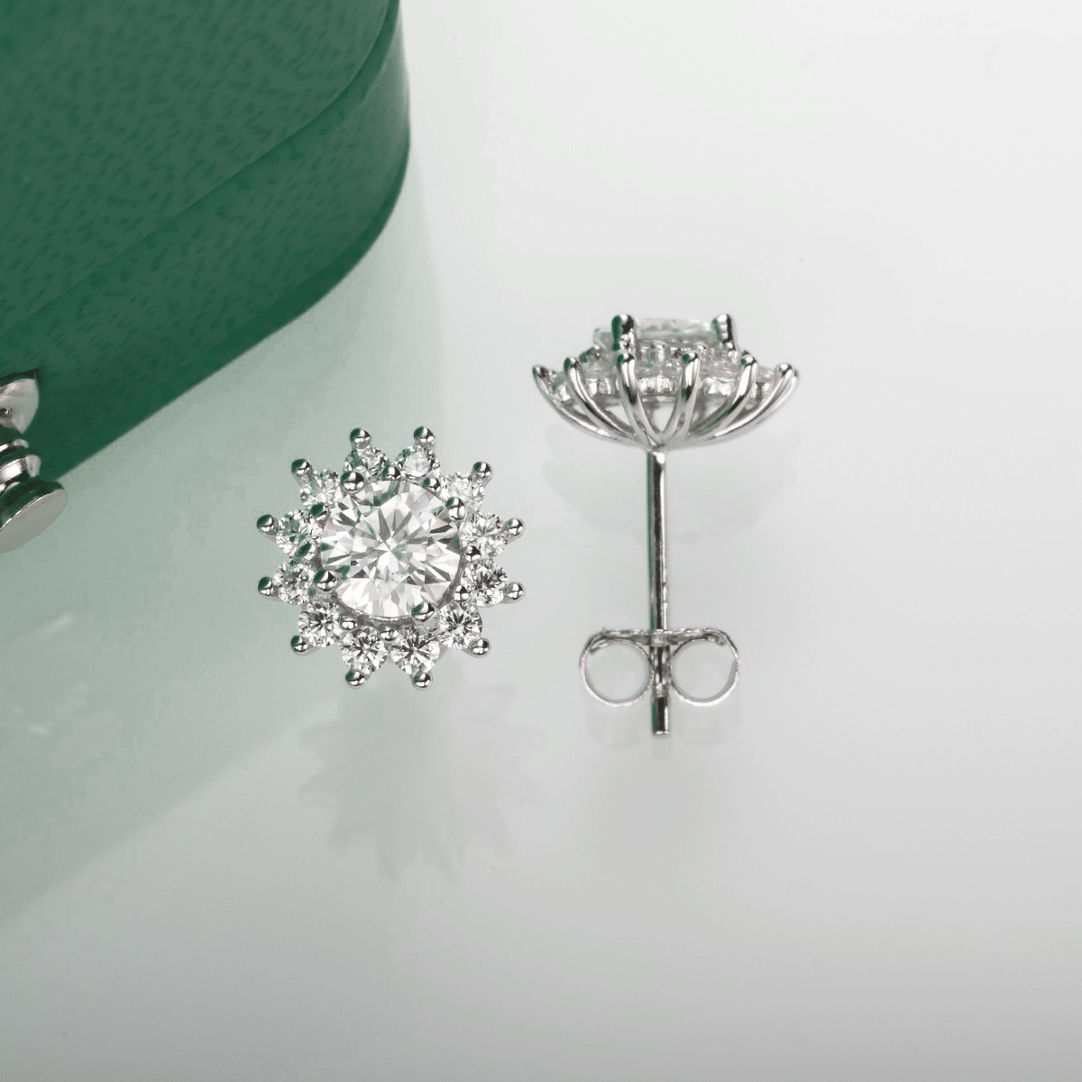 Brinco Girassol Moissanite Moissanite - Momi Jewel