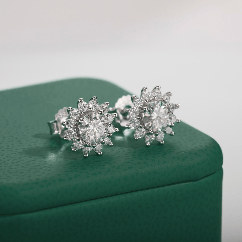 Brinco Girassol Moissanite Moissanite - Momi Jewel