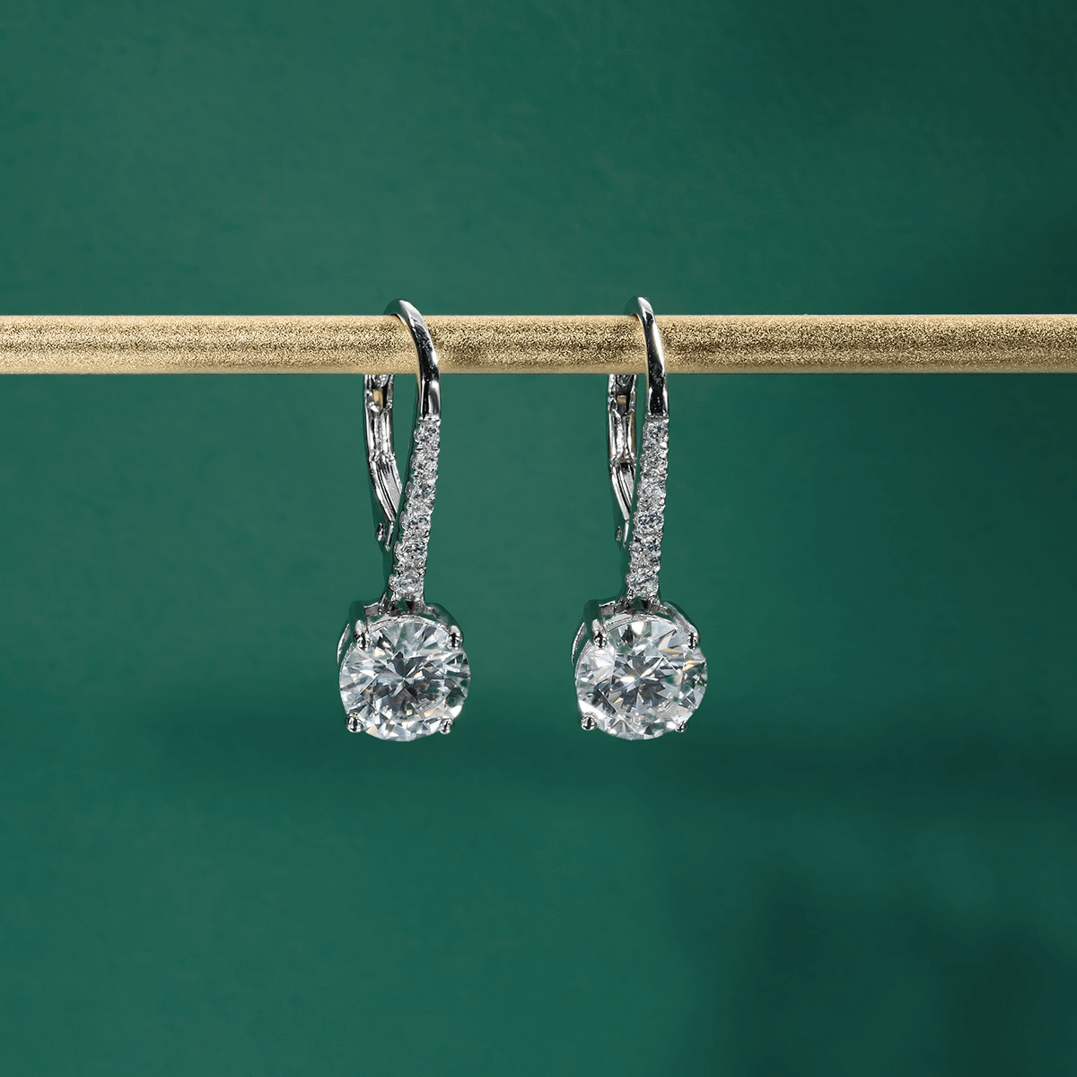 Brinco Gota Brilhante Moissanite Moissanite - Momi Jewel