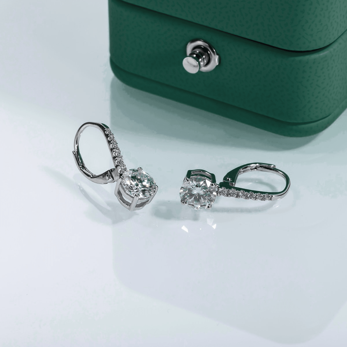 Brinco Gota Brilhante Moissanite Moissanite - Momi Jewel