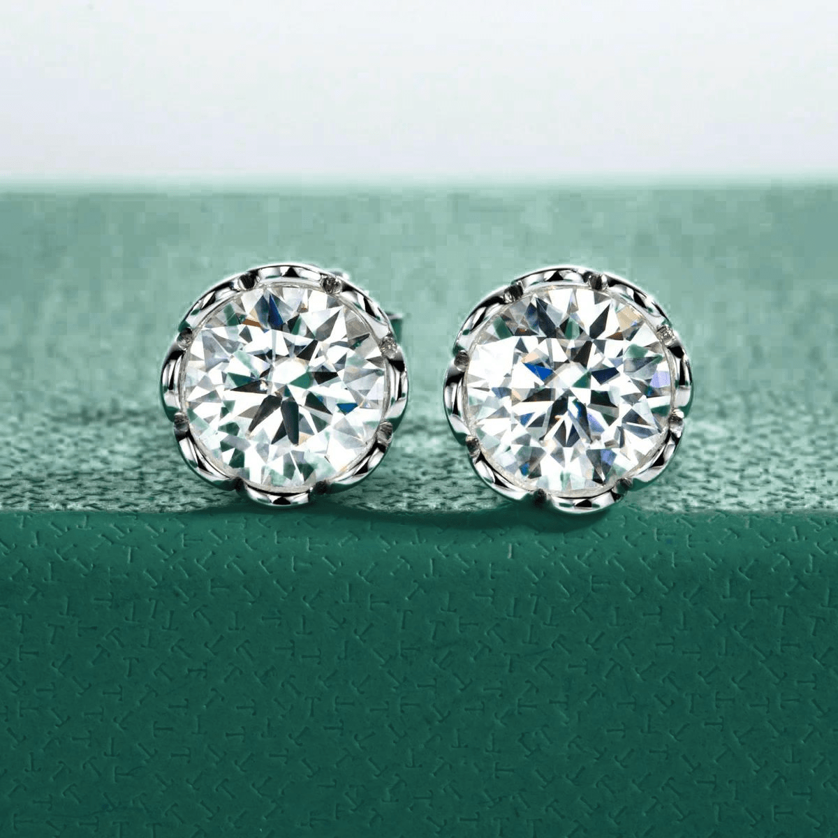 Brinco Majesty Moissanite Moissanite - Momi Jewel