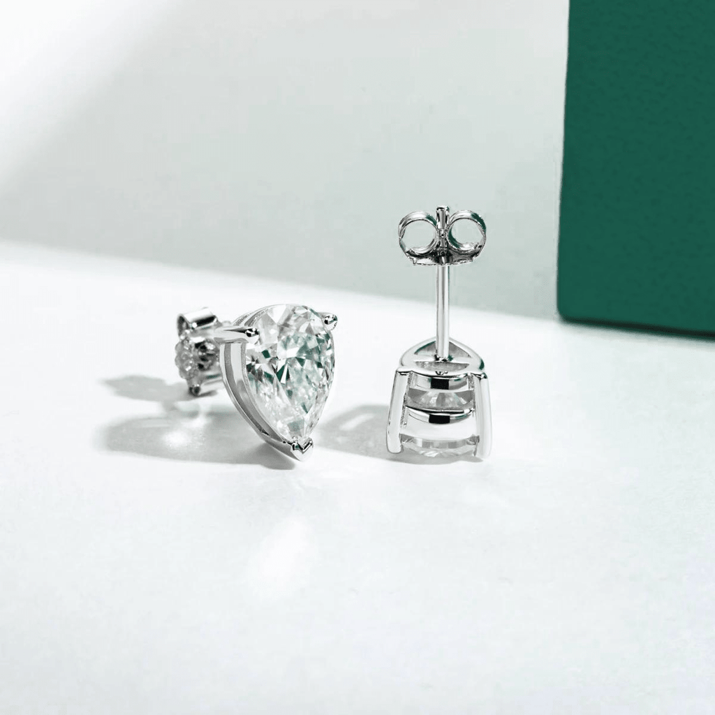 Brinco Pera Haste em Ouro 10k Moissanite - Momi Jewel