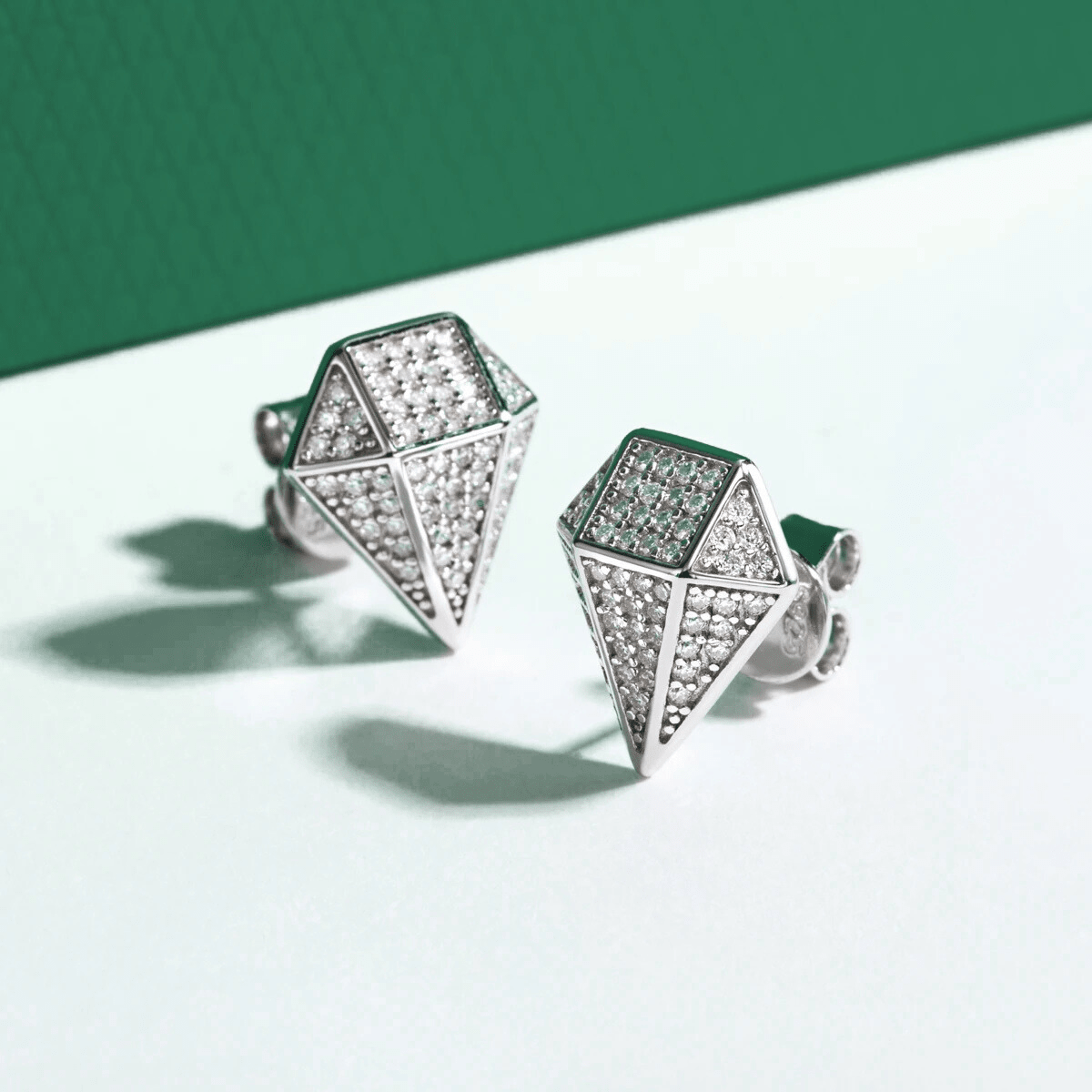 Brinco Prisma Moissanite Moissanite - Momi Jewel