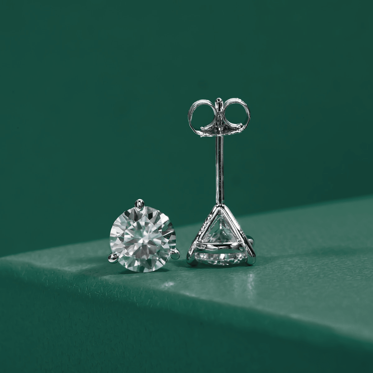 Brinco Solitário 3 Garras Moissanite Moissanite - Momi Jewel