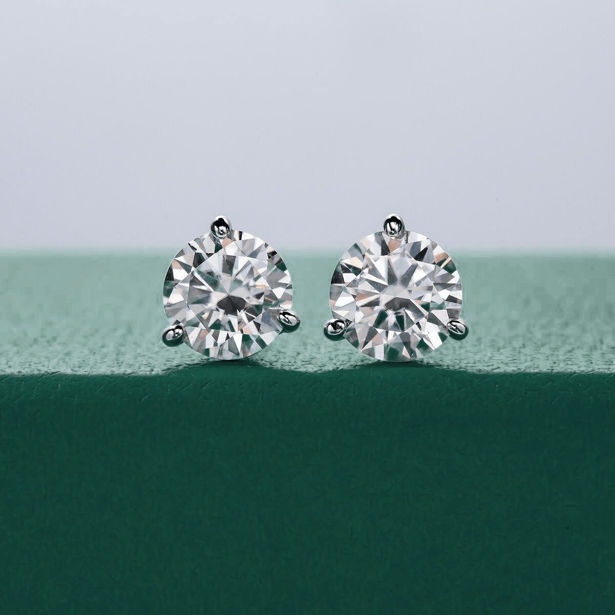 Brinco Solitário 3 Garras Moissanite Moissanite - Momi Jewel