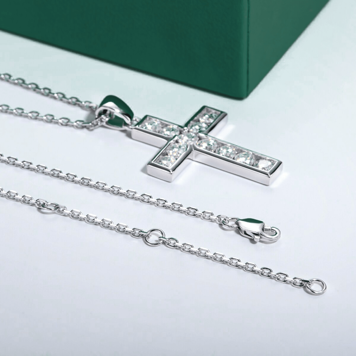 Colar Cruz Preciosa Moissanite Moissanite - Momi Jewel