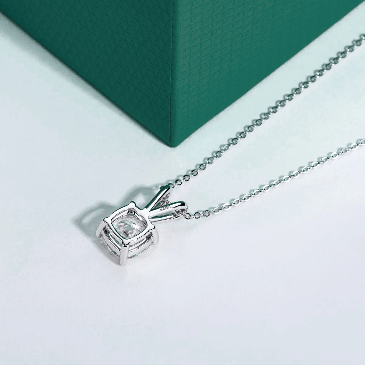 Colar Cushion Moissanite Moissanite - Momi Jewel