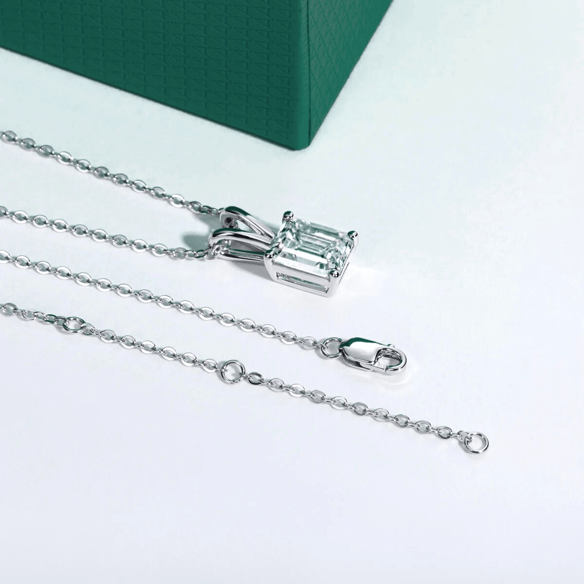 Colar Esmeralda Moissanite Moissanite - Momi Jewel