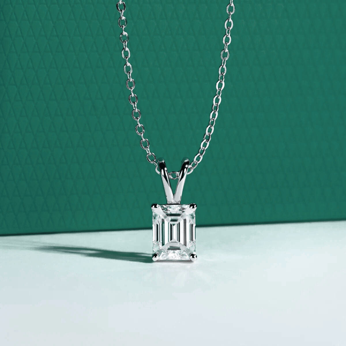 Colar Esmeralda Moissanite Moissanite - Momi Jewel