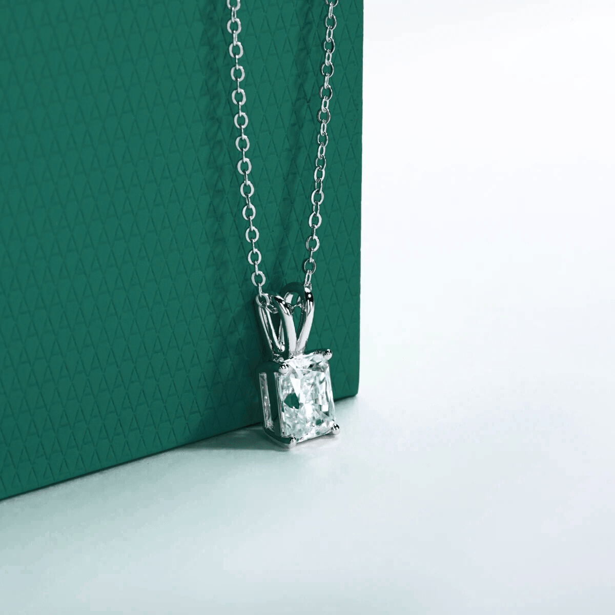 Colar Radiante Moissanite Moissanite - Momi Jewel