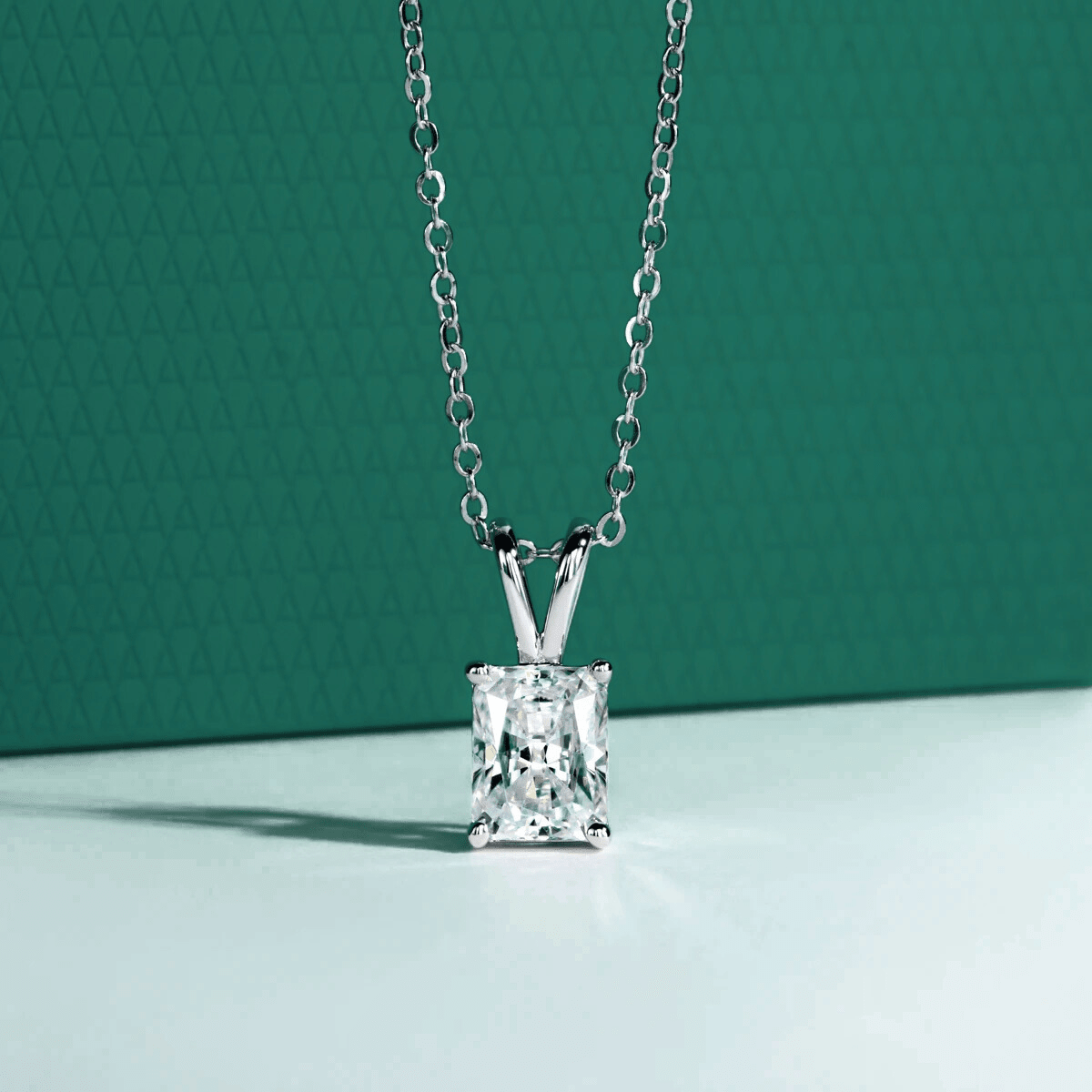 Colar Radiante Moissanite Moissanite - Momi Jewel