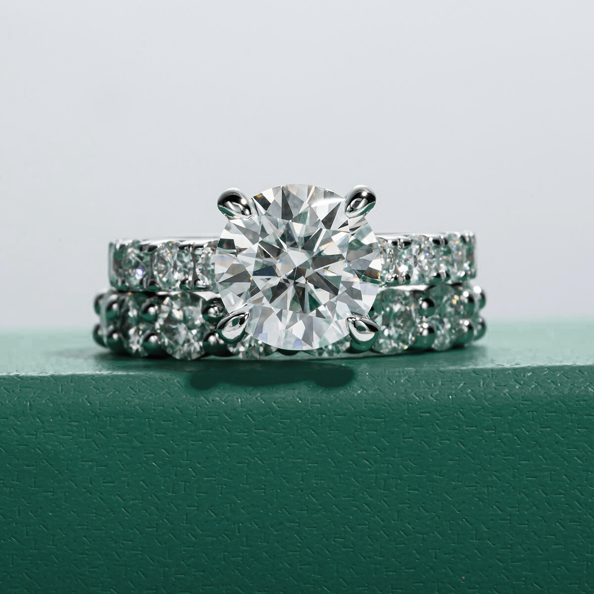 Conjunto Anel Jasmin e Aliança Wedding Moissanite - Momi Jewel