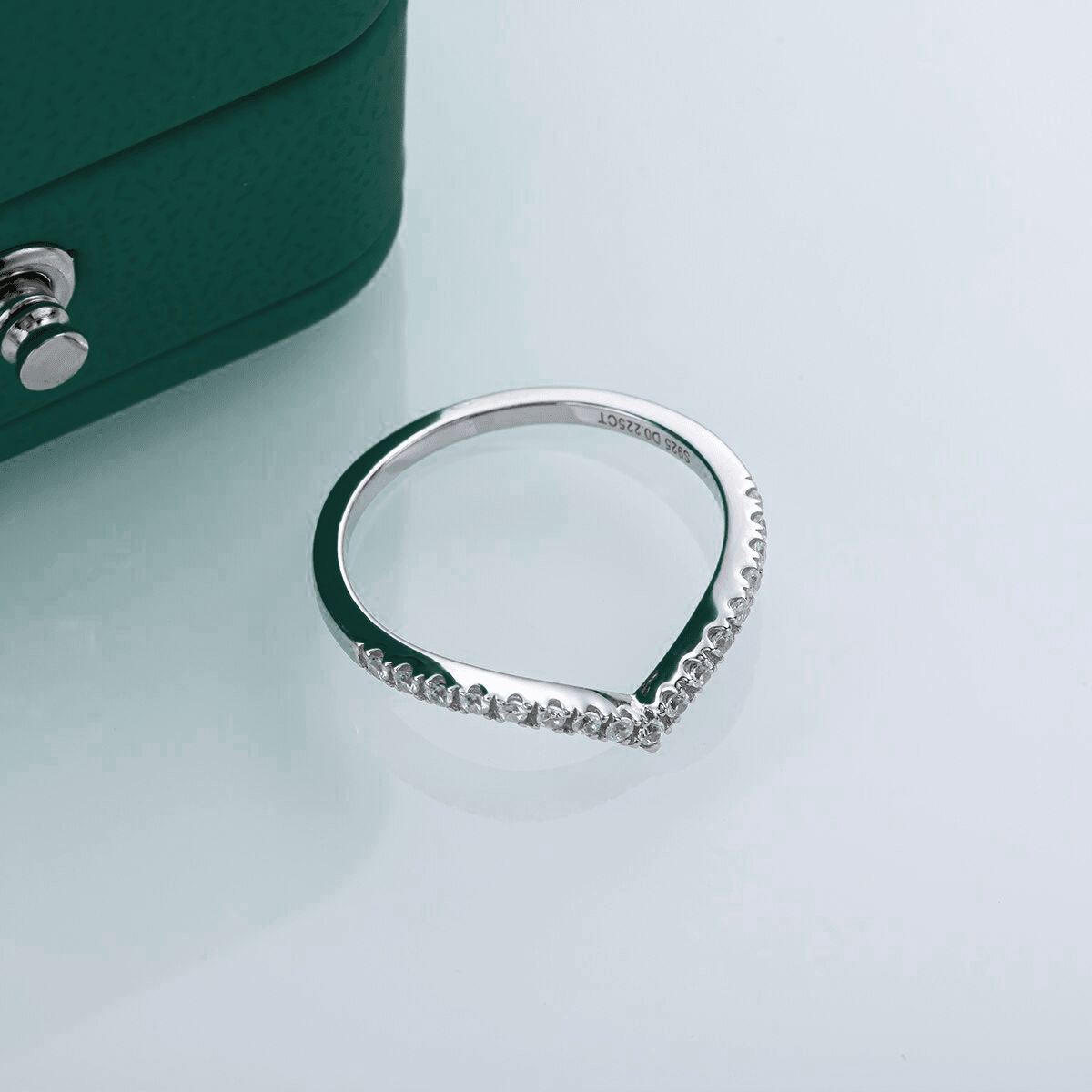 Meia Aliança Coração Moissanite Moissanite - Momi Jewel