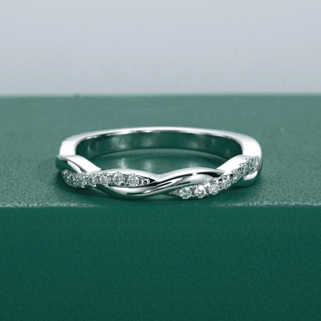 Meia Aliança Cross Moissanite Moissanite - Momi Jewel