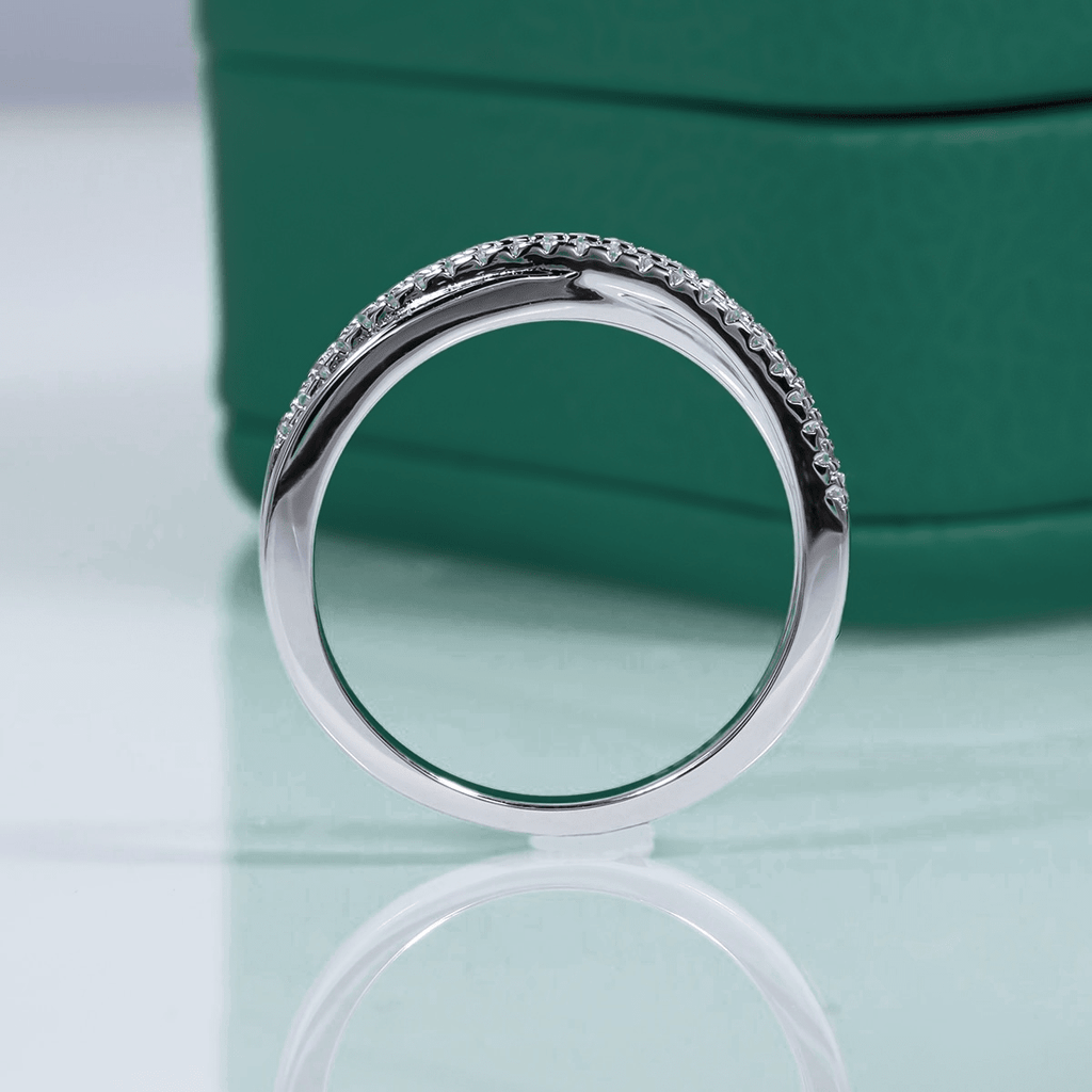 Meia Aliança Cruz Moissanite Moissanite - Momi Jewel
