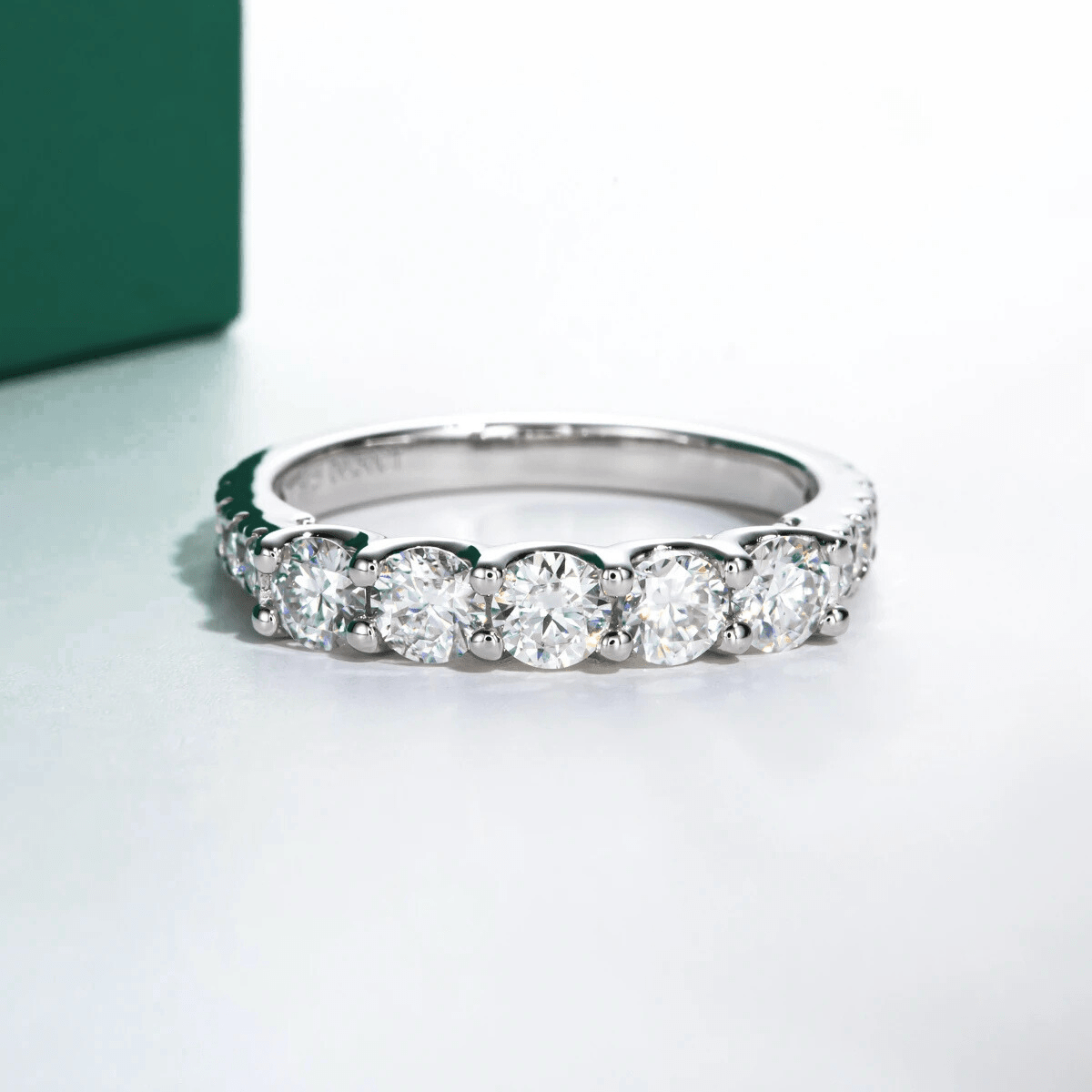 Meia Aliança Eterna Moissanite Moissanite - Momi Jewel
