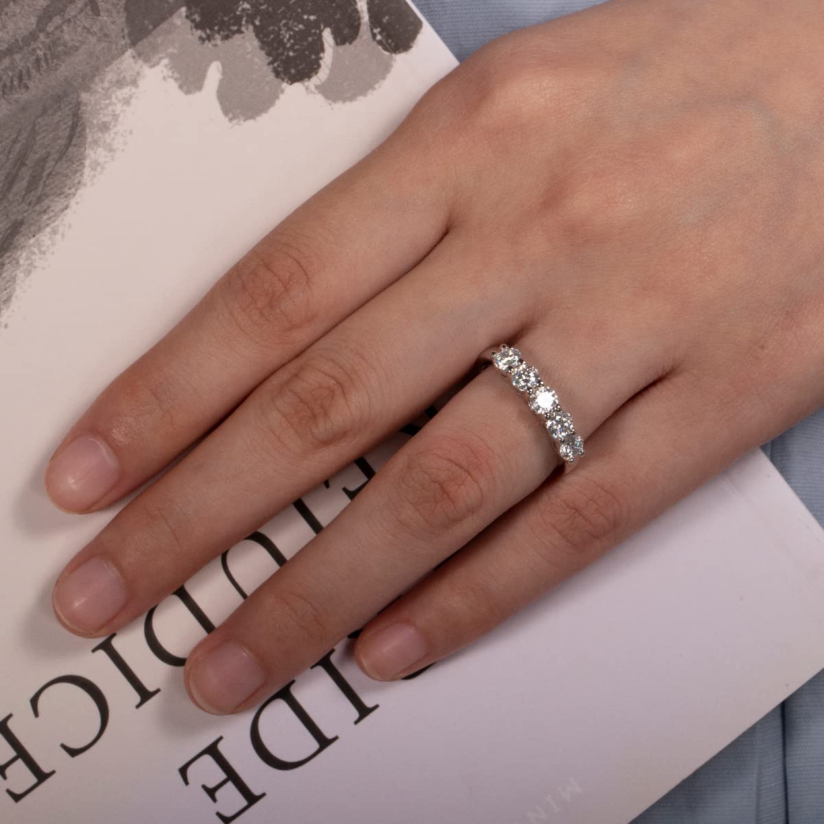 Meia Aliança Gold 150 Pontos Moissanite Moissanite - Momi Jewel