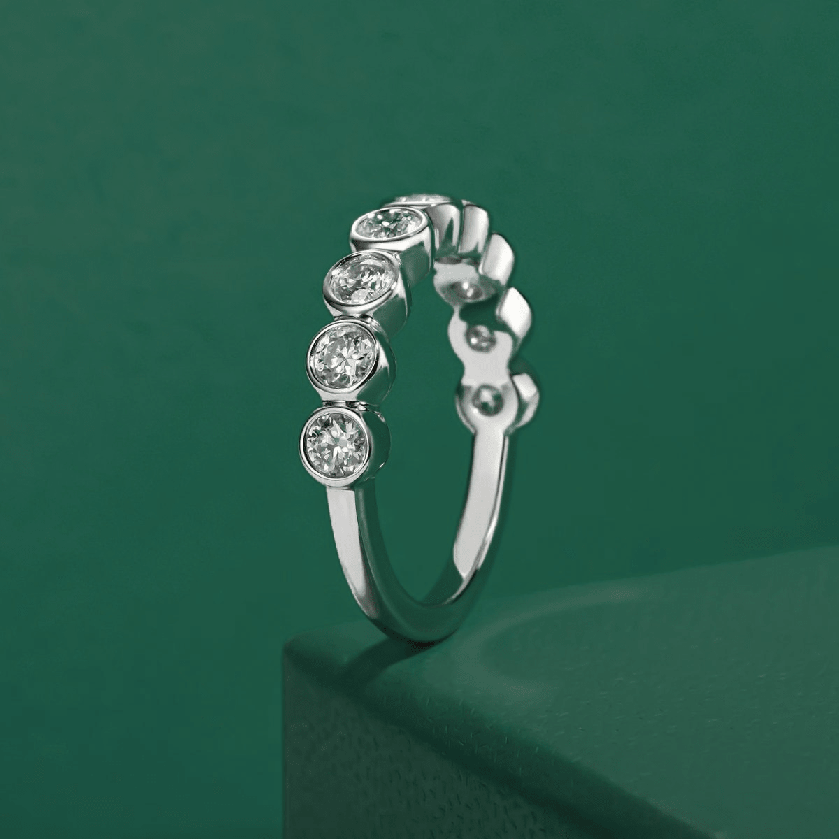 Meia Aliança Harmony Moissanite Moissanite - Momi Jewel