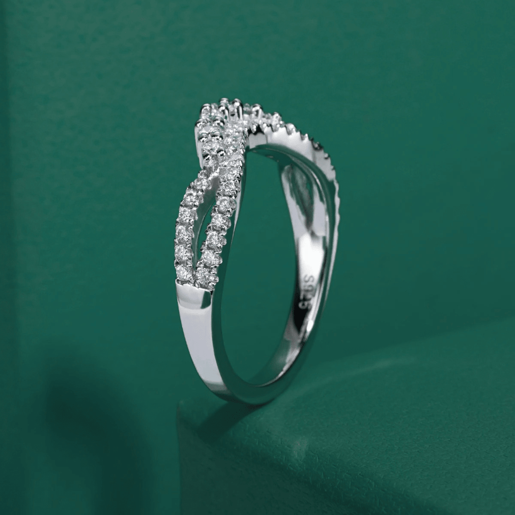 Meia Aliança Laço Moissanite Moissanite - Momi Jewel