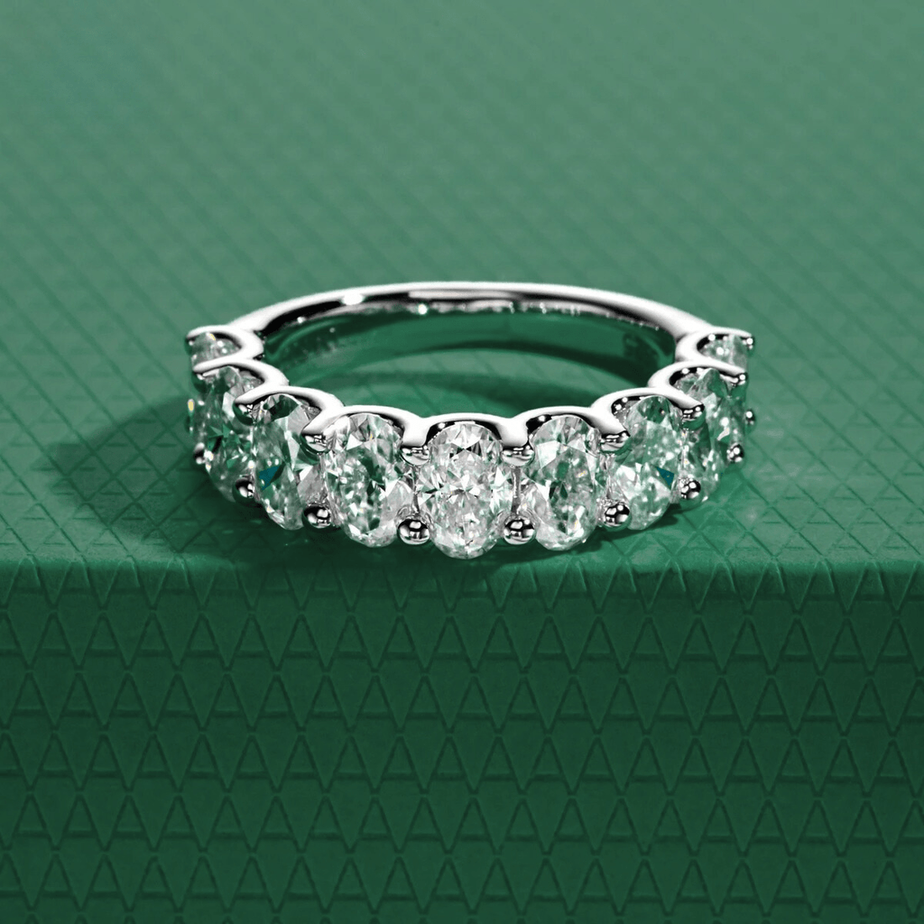 Meia Aliança Oval Moissanite Moissanite - Momi Jewel